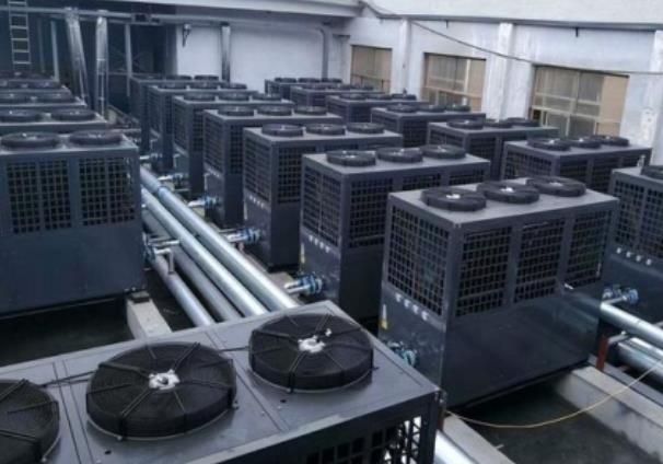 学校恒温空气源热水工程